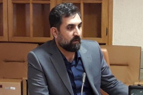 مدیر پردیس تئاتر تهران به ماه دستان می رود