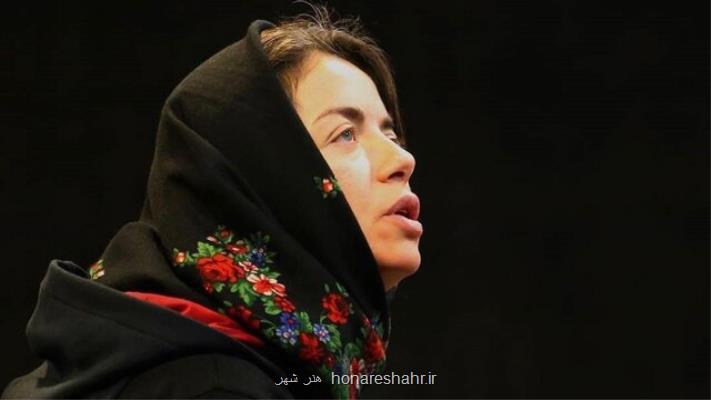 انتقاد خانم بازیگر از یك بی هویتی