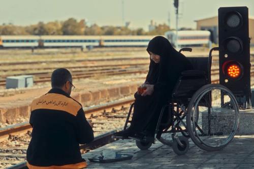 آخرین خداحافظی مادری که از بدرقه پسر خود جاماند