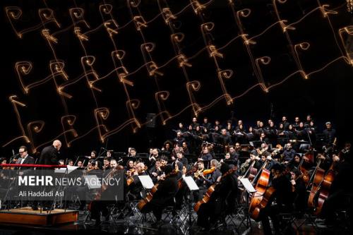 قصه چند عاشقانه که در پاییزی متفاوت متولد شدند این لیست را بشنوید