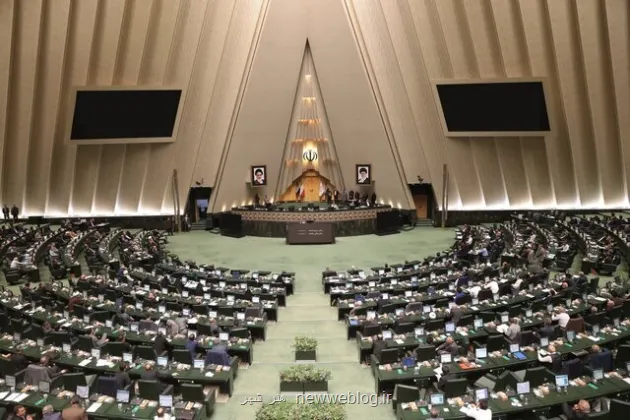 شنیده ها حاکی می باشد که دولت می خواهد نرخ ارز ترجیحی را به بالای ۴۰ هزار تومان ببرد