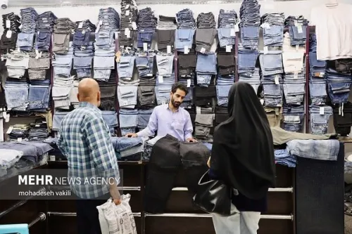 حکایتی از بازار پوشاک شب عید نرخها جلوتر از جیب مردم