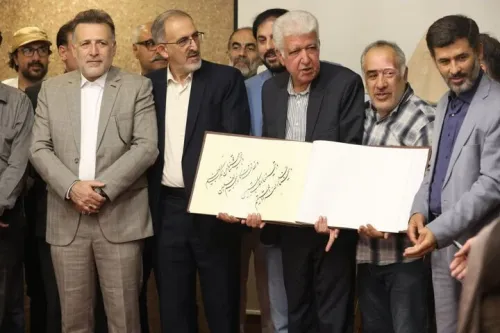 افتتاح نمایشگاه خوشنویسی بر بال آیه ها