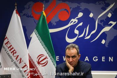 تكلیف جامعه هنری حفظ ارزش ها و آرمان های سردار سلیمانی است